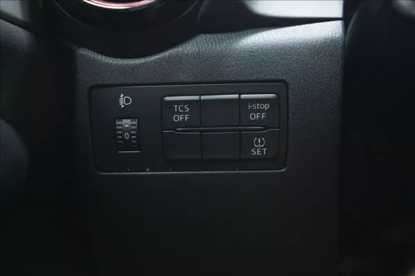 Mazda CX-3 2,0 SKYACTIV 1. MAJITEL ČR - foto 29