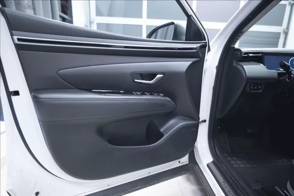 Hyundai Tucson 1,6 T-GDI AT NAVI KAMERA TAŽNÉ - foto 18