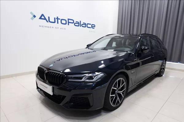 BMW Řada 5 530e xDrive M Sport ČR DPH 2