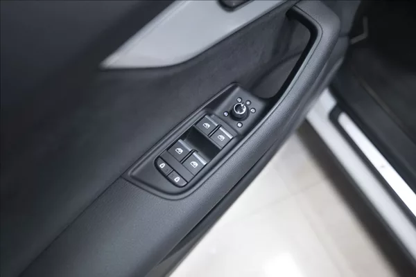 Audi Q7 3,0 TDI QUATTRO S-LINE ČR - foto 17