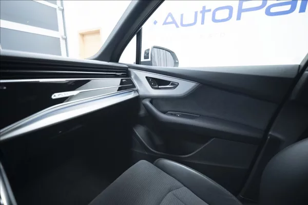 Audi Q7 3,0 TDI QUATTRO S-LINE ČR - foto 27