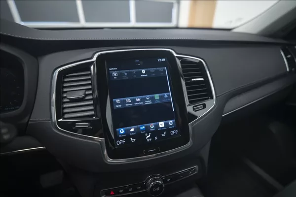 Volvo XC90 2,0 B5 AWD INSCRIPTION 7 MÍST - foto 29