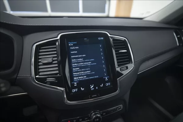 Volvo XC90 2,0 B5 AWD INSCRIPTION 7 MÍST - foto 30