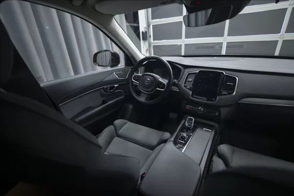 Volvo XC90 2,0 B5 AWD INSCRIPTION 7 MÍST - foto 40