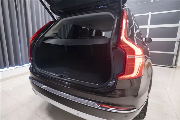Volvo XC90 2,0 B5 AWD INSCRIPTION 7 MÍST - foto 44