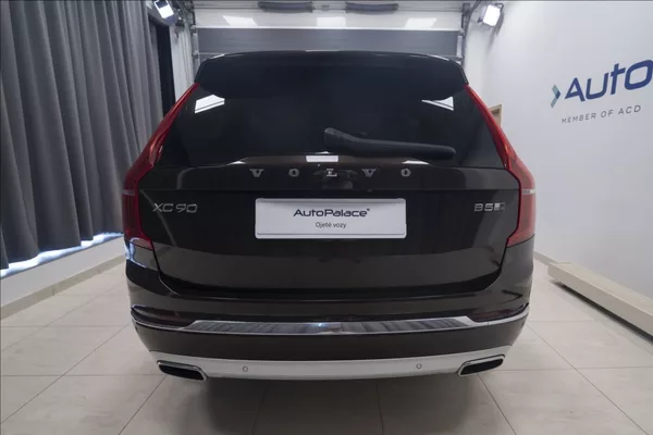 Volvo XC90 2,0 B5 AWD INSCRIPTION 7 MÍST - foto 5