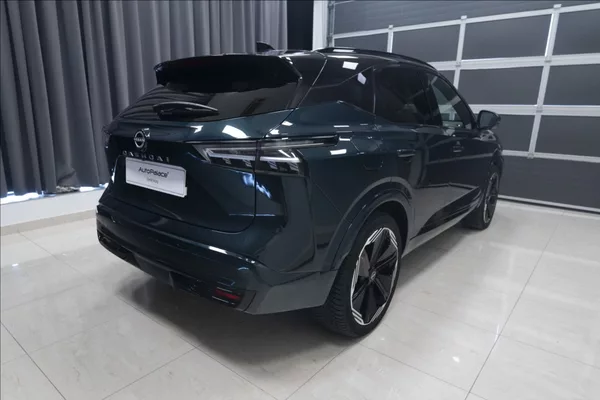 Nissan Qashqai 1,3 DIG-T MHEV AT NAVI PANO ČR - foto 4