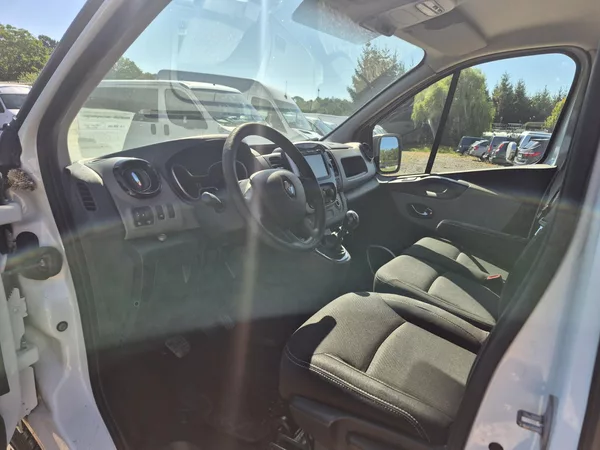 Renault Trafic 1.6Dci L2H1 6 Míst - foto 18