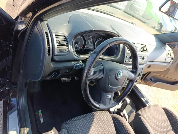 Škoda Fabia 1.4 TSi RS 132kw - foto 8