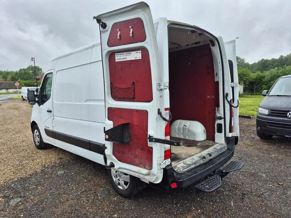 Renault Master 2.3Dci 135 L2H2 - foto 21