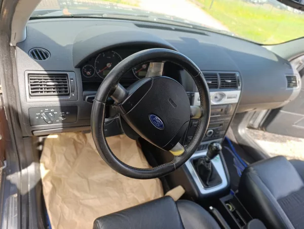 Ford Mondeo 2.0 TDCi - foto 3