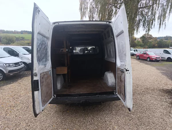 Ford Transit 2.2 TDCi L3H2 6míst tažné - foto 16