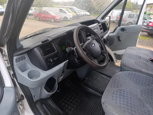Ford Transit 2.2 TDCi L3H2 6míst tažné - foto 16
