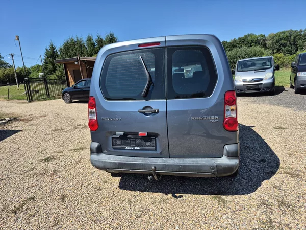 Peugeot Partner 1.6Hdi 3místa - foto 14