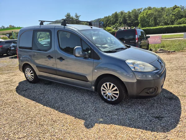 Peugeot Partner 1.6Hdi 3místa - foto 2