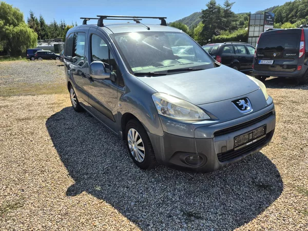Peugeot Partner 1.6Hdi 3místa - foto 3