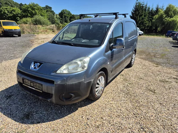 Peugeot Partner 1.6Hdi 3místa - foto 6