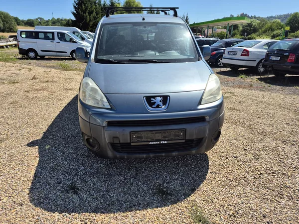 Peugeot Partner 1.6Hdi 3místa - foto 7