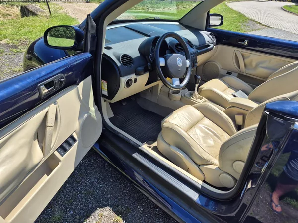 Volkswagen New Beetle 2.0i 85Kw - foto 15