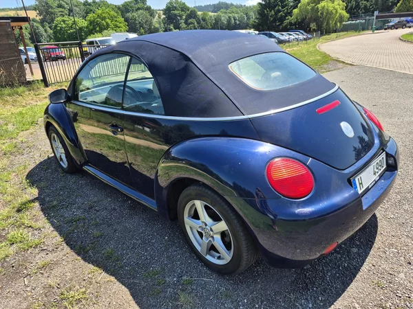 Volkswagen New Beetle 2.0i 85Kw - foto 21