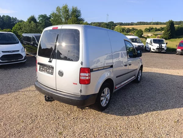Volkswagen Caddy 1.6 TDi klima tažné 75kw - foto 10