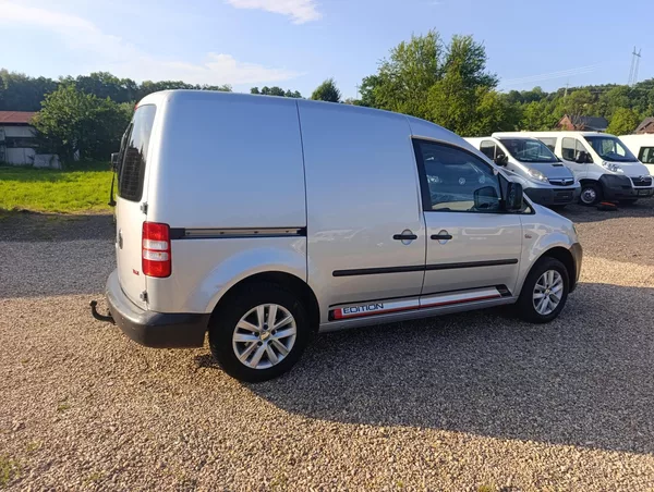 Volkswagen Caddy 1.6 TDi klima tažné 75kw - foto 11