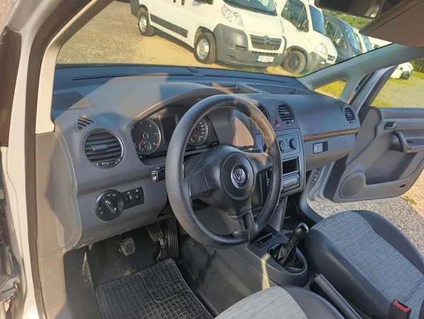 Volkswagen Caddy 1.6 TDi klima tažné 75kw - foto 13
