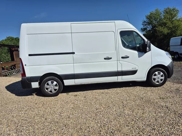 Opel Movano 2.2Dci L2H2 - foto 10