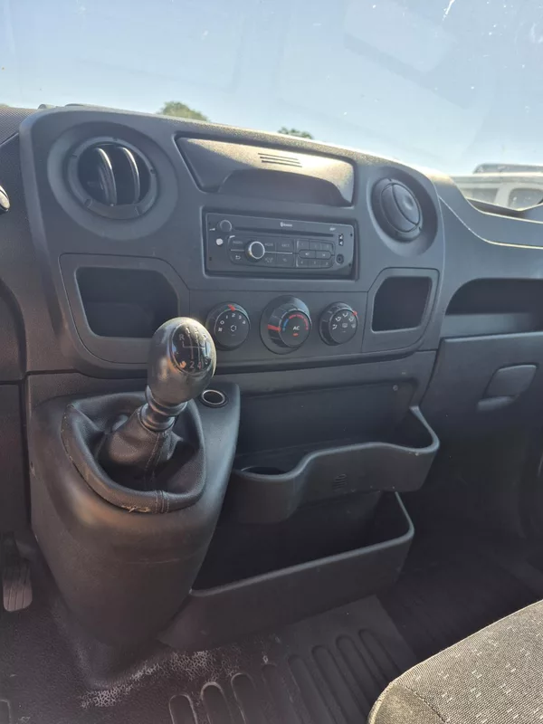 Opel Movano 2.2Dci L2H2 - foto 13