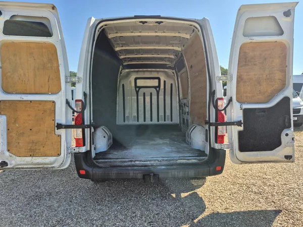Opel Movano 2.2Dci L2H2 - foto 16