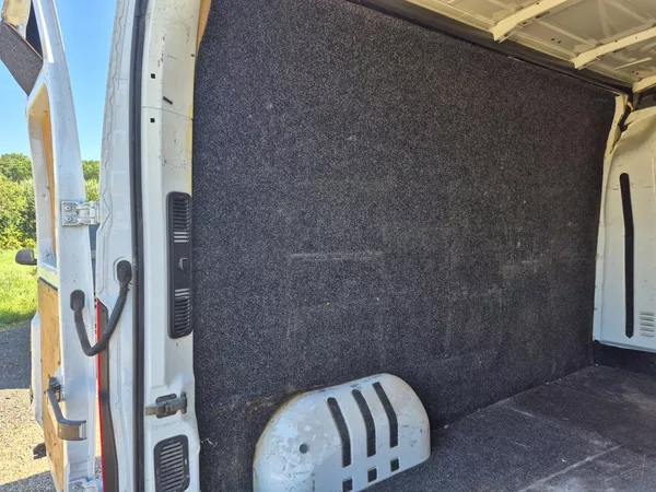 Opel Movano 2.2Dci L2H2 - foto 17