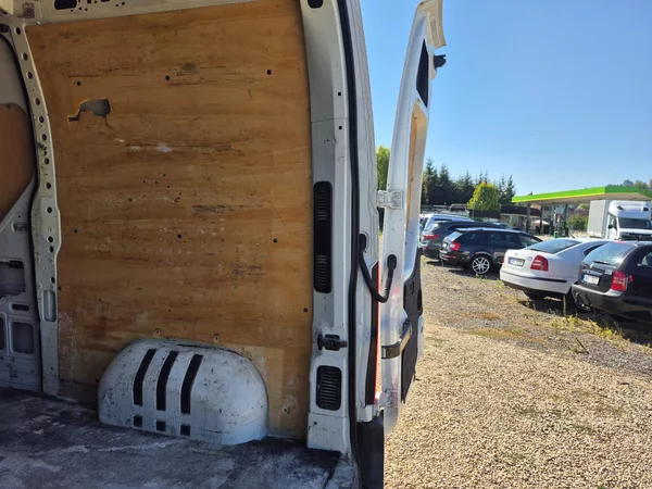 Opel Movano 2.2Dci L2H2 - foto 18