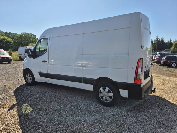 Opel Movano 2.2Dci L2H2 - foto 5