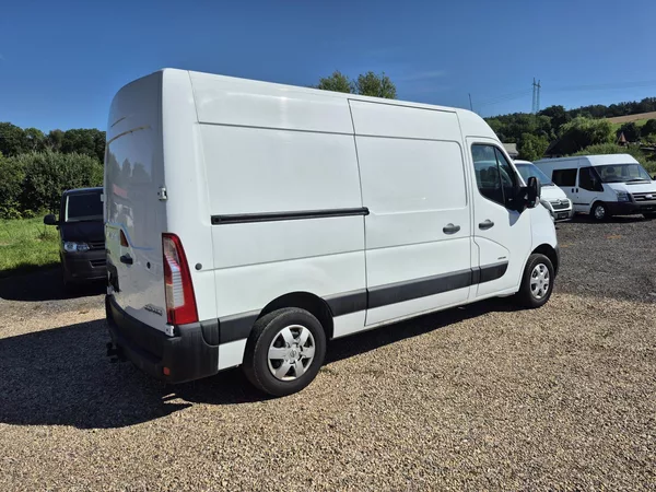Opel Movano 2.2Dci L2H2 - foto 9