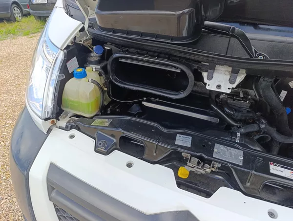 Citroën Jumper 2.2 HDi 6míst tažné - foto 15