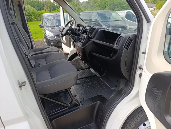 Citroën Jumper 2.2 HDi 6míst tažné - foto 9