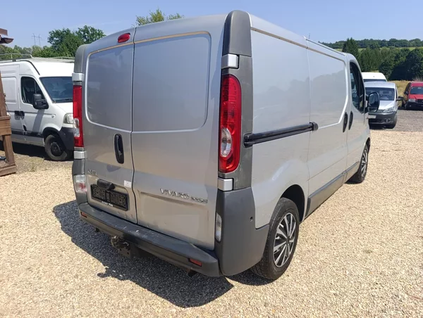 Opel Vivaro 2.0 DCi tažné DPH klima - foto 6