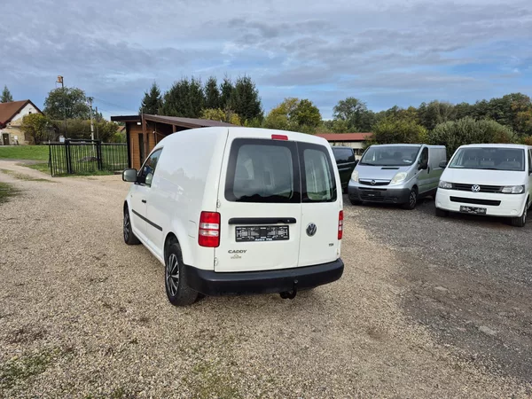 Volkswagen Caddy 1.6Tdi Tažné - foto 7