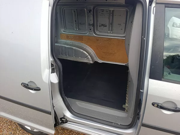 Volkswagen Caddy 2.0 SDi tažné ASR - foto 10
