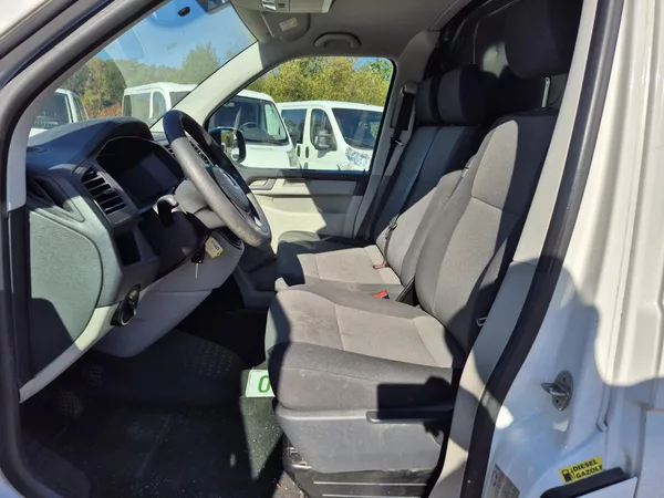 Volkswagen Transporter 2.0Tdi - foto 14