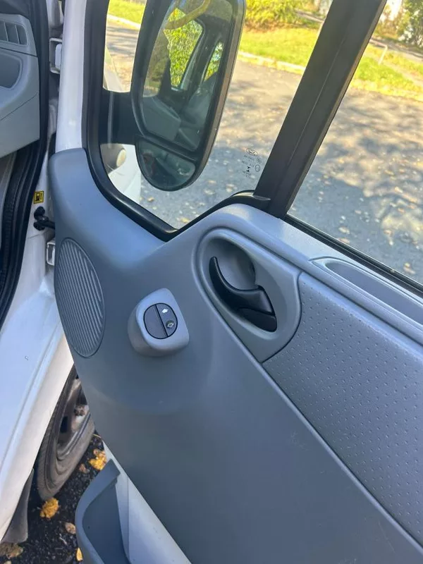 Ford Transit 2.2TDCI 9 míst servis historie - foto 14