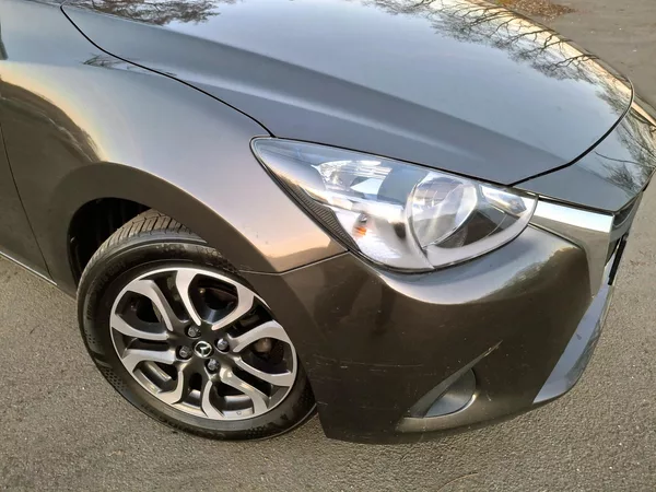 Mazda 2 1.5 benzin 66 kw max. výbava - foto 13