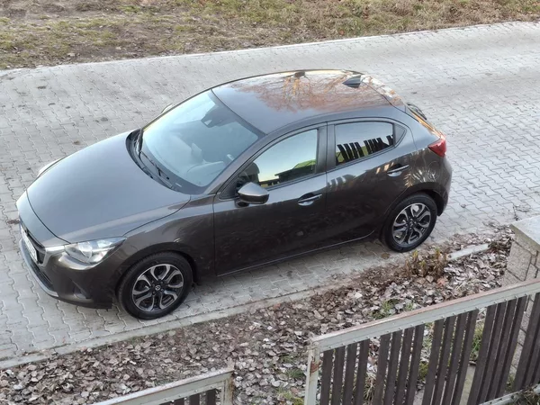 Mazda 2 1.5 benzin 66 kw max. výbava - foto 15