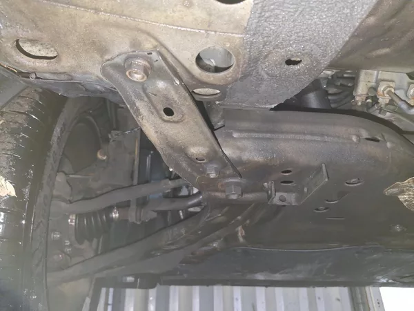 Mazda 2 1.5 benzin 66 kw max. výbava - foto 38