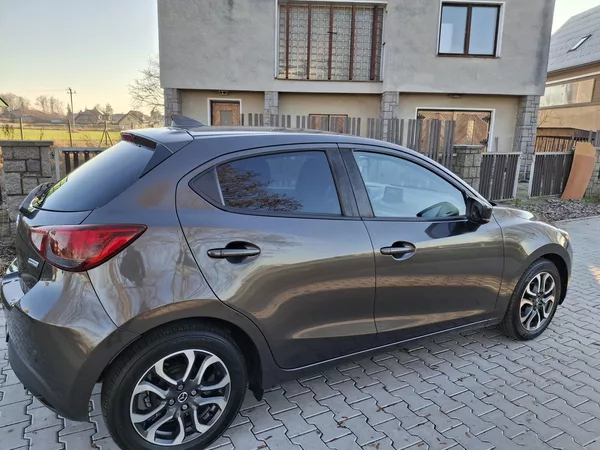 Mazda 2 1.5 benzin 66 kw max. výbava - foto 8