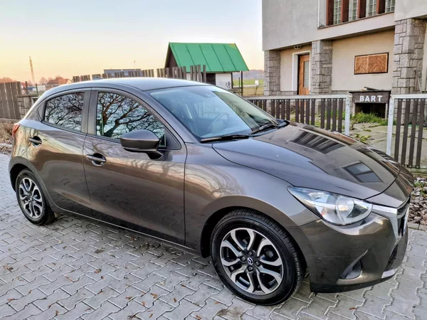 Mazda 2 1.5 benzin 66 kw max. výbava - foto 9