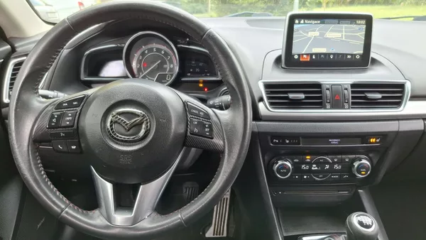 Mazda 3 benzin 121 kw sport line - foto 44