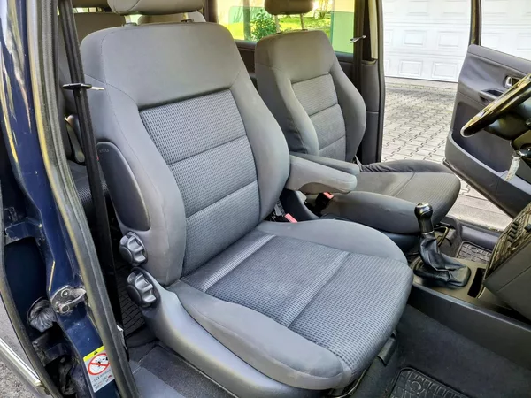 Volkswagen Sharan 1.9 TDI 85kw 4x4 - foto 25