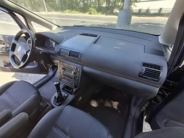 Volkswagen Sharan 1.9 TDI 85kw 4x4 - foto 28