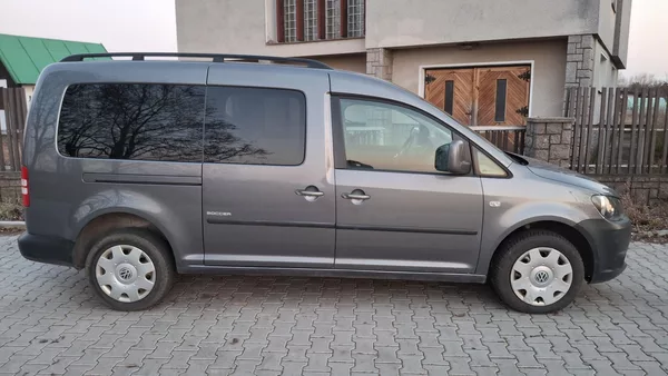 Volkswagen Caddy maxi 4x4 servisní historie